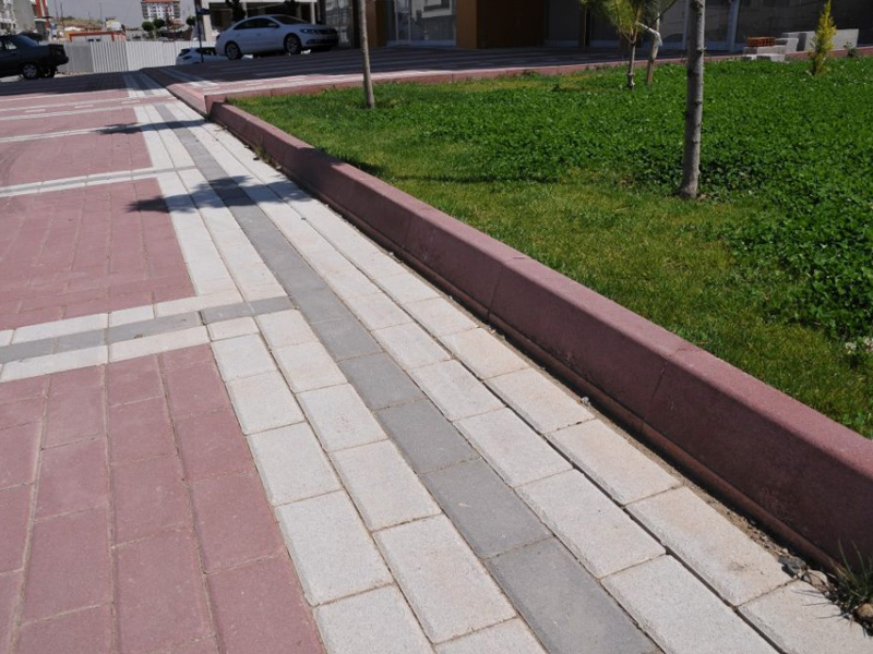 Curbstone